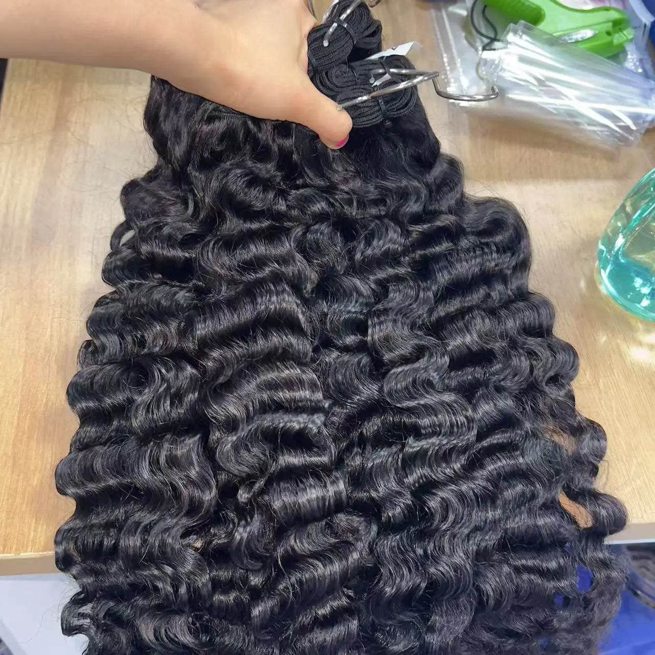Wholesale Raw Hair Vendor Unprocessed Raw Human Hair Indian Raw Wavy Hair Bundles Raw Natural Wavy